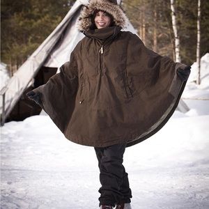 Fjallraven Women’s Luhkka Cape Jacket